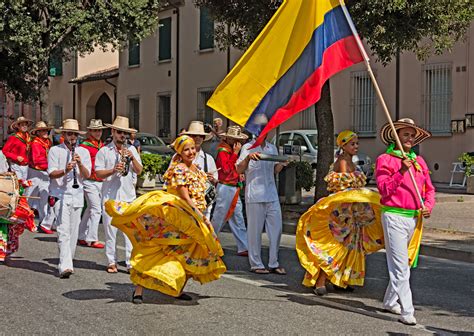 Rutas de la Cultura: A Festival Celebrating Colombian Identity and Revitalizing Rural Communities